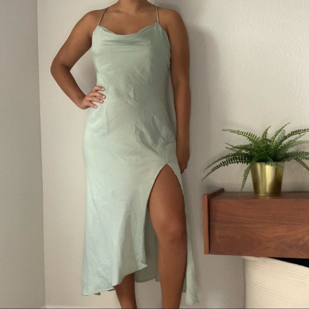 ASTR THE LABEL MINT DRESS SIZE M